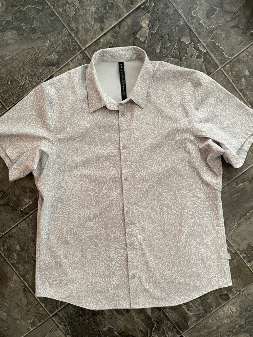 LULULEMON Short-Sleeve Beige & White Printed Casual Resortwear Summer Camp Shirt
